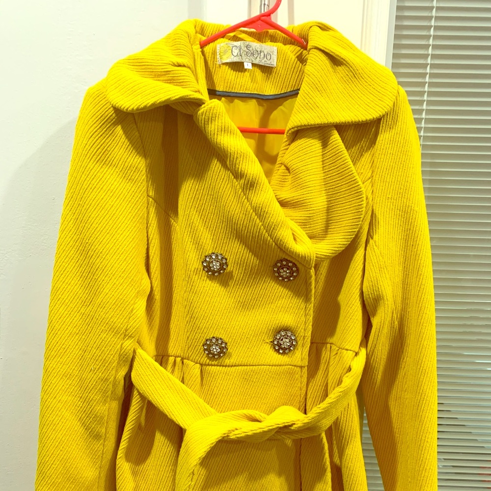 Yellow Vintage Coat (L) - Picture 1 of 5
